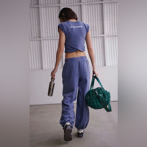 Free People Movement Women's Hot Shot Logo Crossover 2-Piece Set Blue READ! - Picture 2 of 5